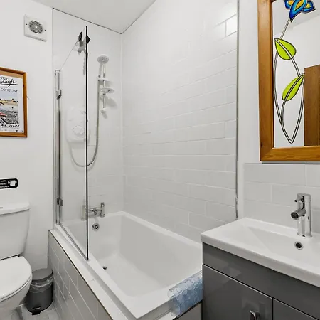 Vintage 2 Bed House In 펜션 Lamplugh