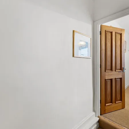 Vintage 2 Bed House In * Lamplugh